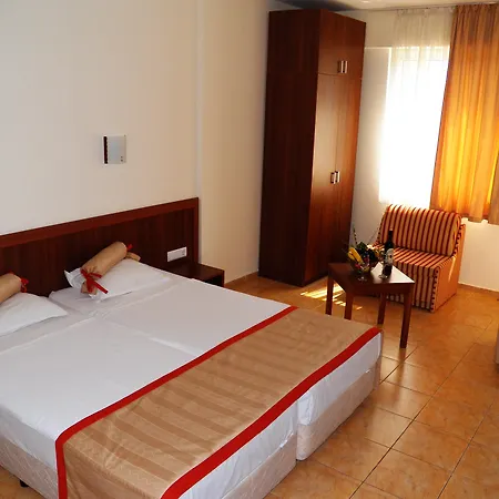 Joya Park Complex Golden Sands