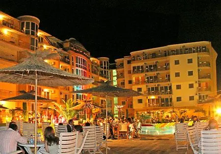 Joya Park Complex Golden Sands